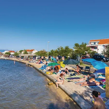 Anna Maria Zaton (Zadar)